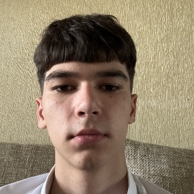 Арсений Жук