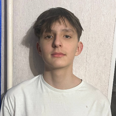Никита Медведев